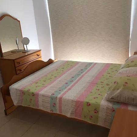 Three Bedroom Family In Kapparis With Shared Pool Near Lejlighed Paralimni