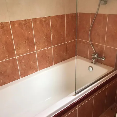 Appartement Three Bedroom Family In Kapparis With Shared Pool Near